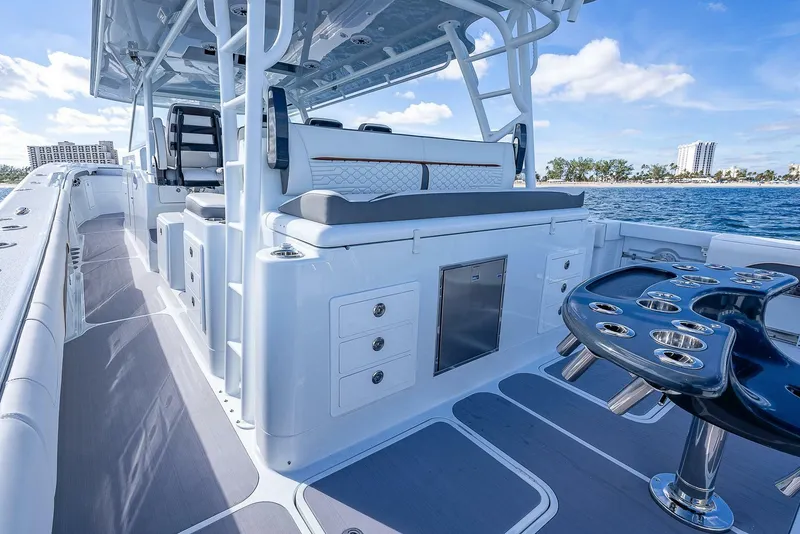 Slide: The Image of Yellowfin 54 Offshore 2024 - 4024753