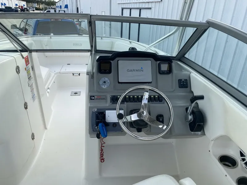 Slide: The Image of Robalo 24 2011 - 4025942