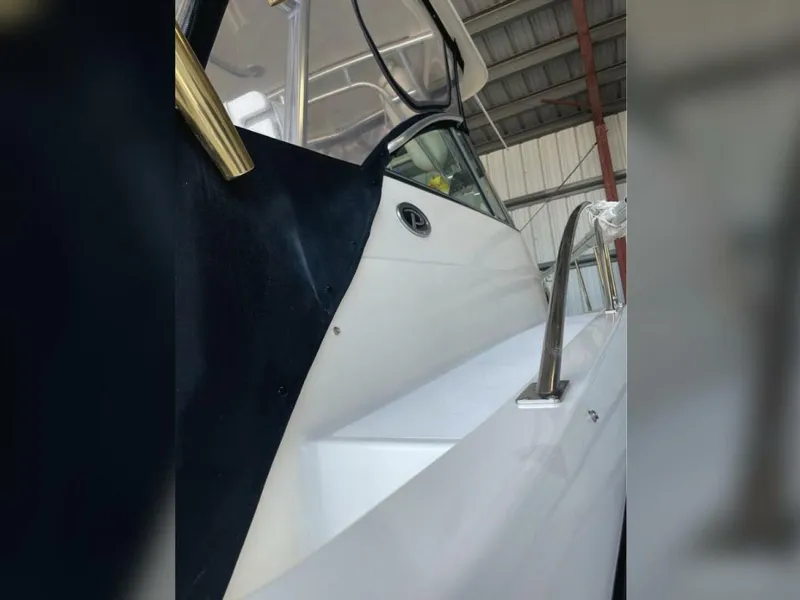 Slide: The Image of Pursuit 3070 Offshore Express 2004 - 4027408