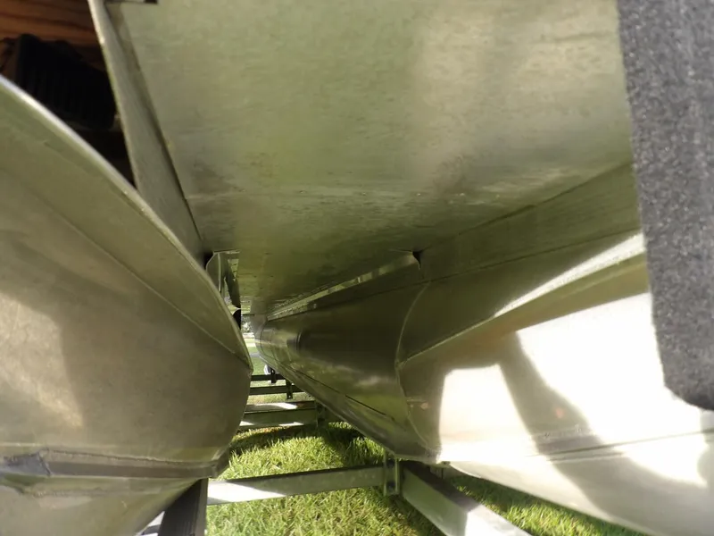 Slide: The Image of Avalon 2385 Catalina QL SWS 2020 - 4028386