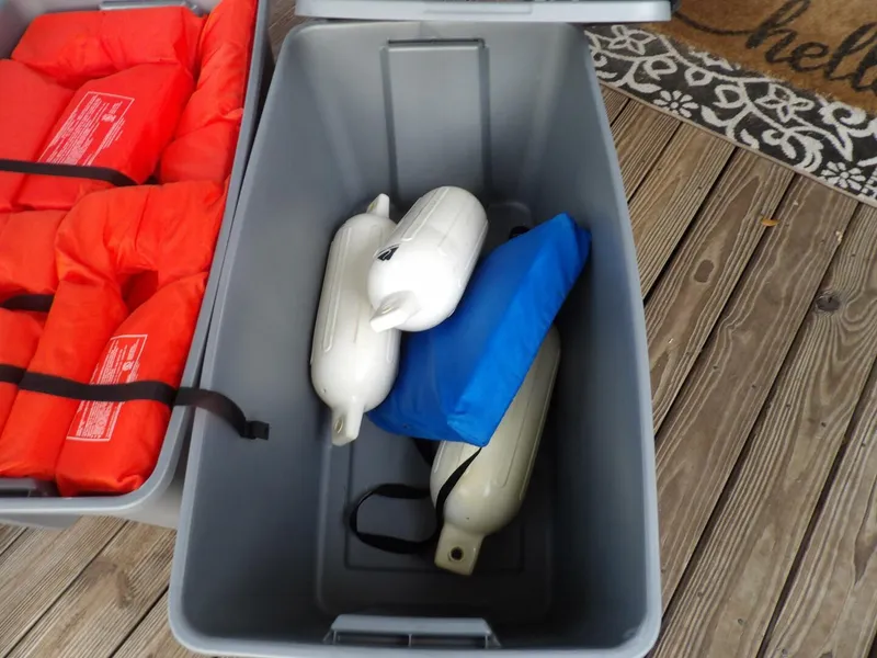 Slide: The Image of Avalon 2385 Catalina QL SWS 2020 - 4028390