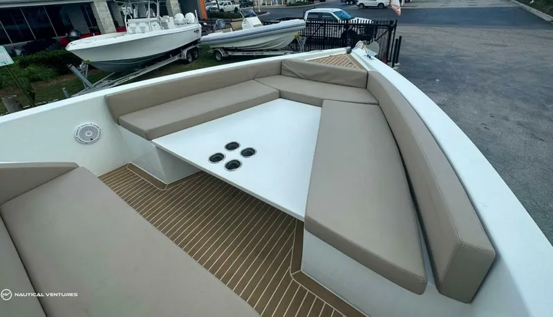 Slide: The Image of De Antonio D34 Xplorer 2022 - 4030429