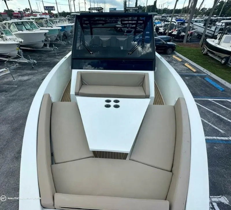 Slide: The Image of De Antonio D34 Xplorer 2022 - 4030427