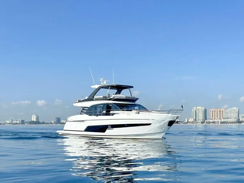 The Image of Fairline Squadron 68 2024 - 4424701