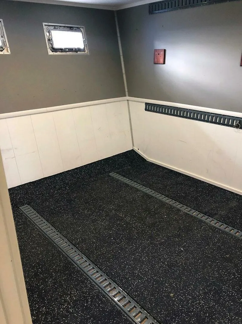 Slide: The Image of Ocean Voyager 95 Expedition 2013 - 4031870