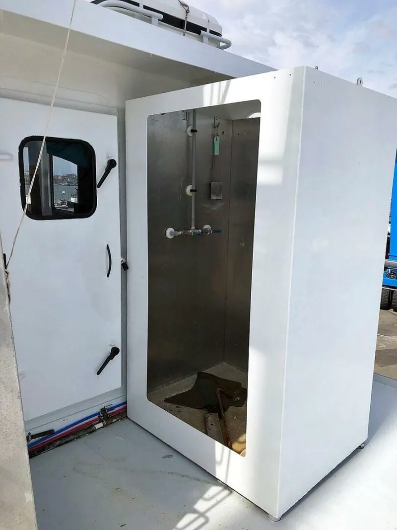 Slide: The Image of Ocean Voyager 95 Expedition 2013 - 4031840