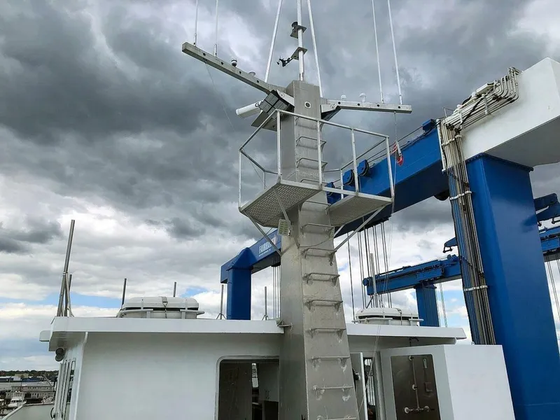 Slide: The Image of Ocean Voyager 95 Expedition 2013 - 4031841