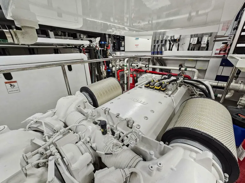 Slide: The Image of Sunseeker 34M 2011 - 4032012