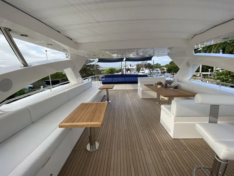 Slide: The Image of Sunseeker 34M 2011 - 4032022