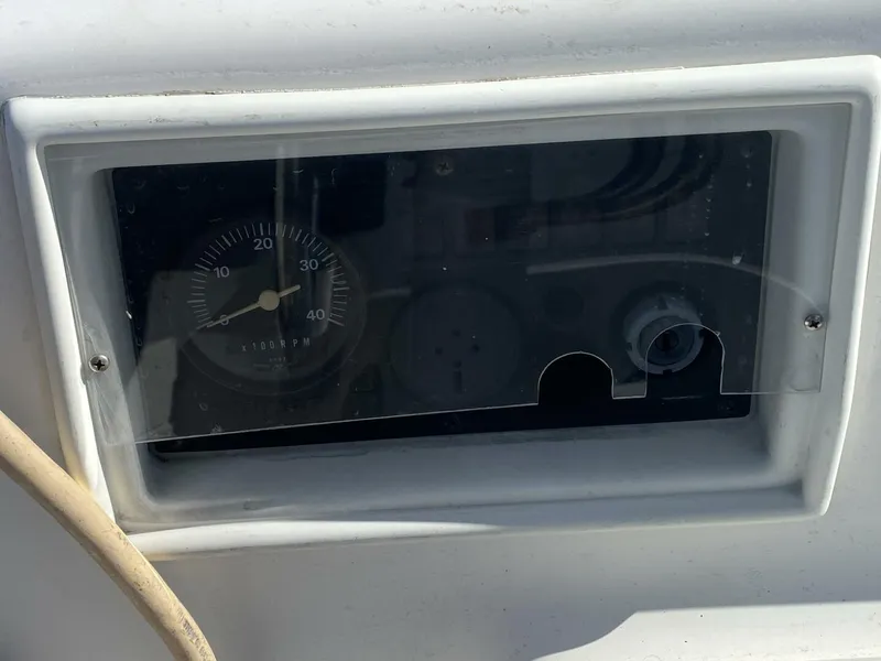 Slide: The Image of Hunter 30-2 1989 - 4038950