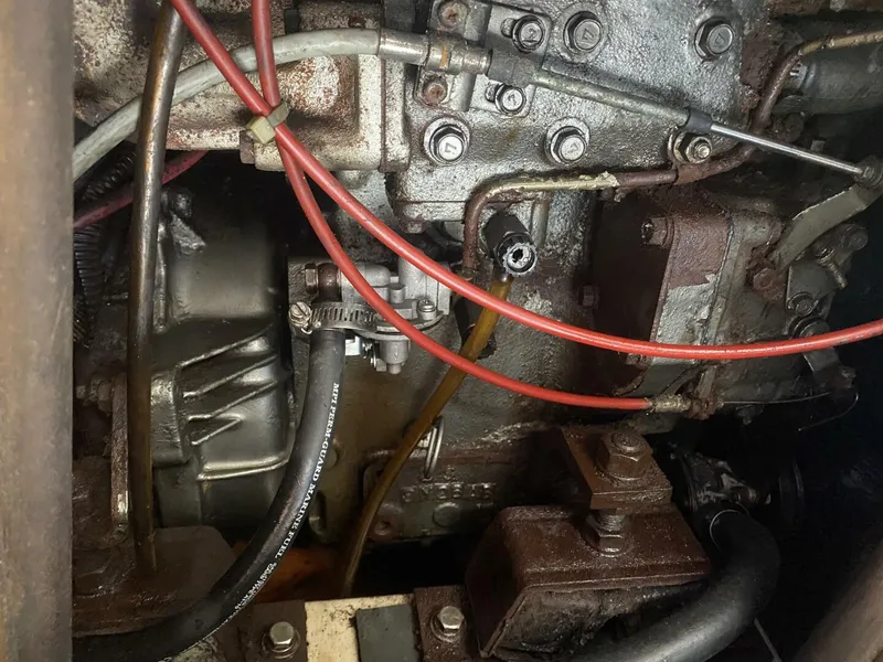 Slide: The Image of Hunter 30-2 1989 - 4038930