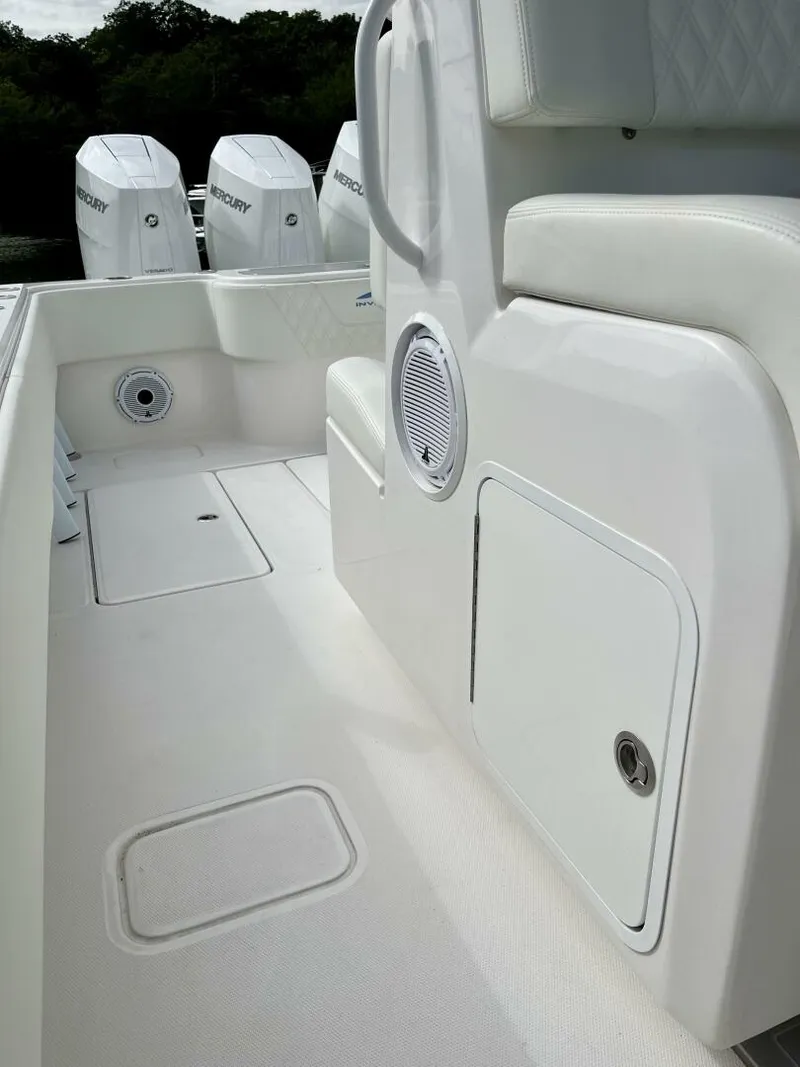 Slide: The Image of Invincible Open Fisherman 2023 - 4045079