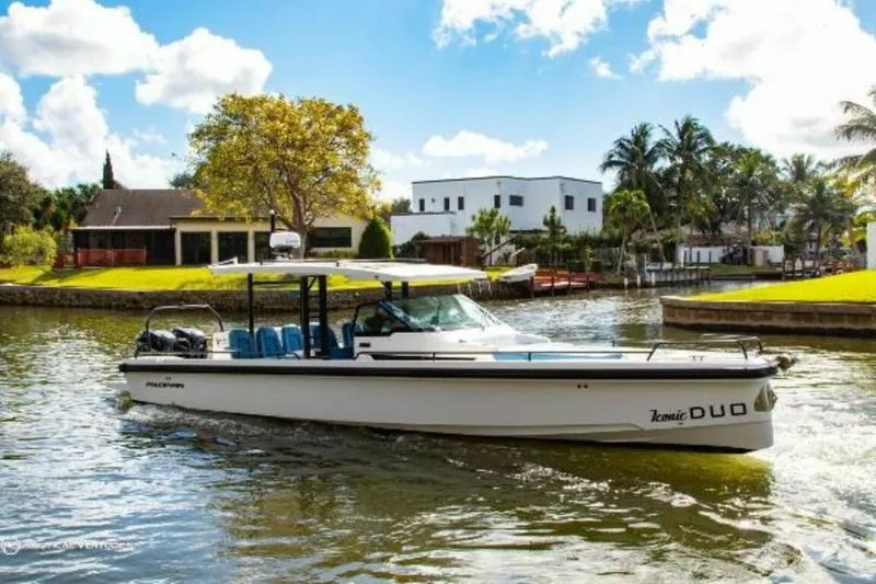 The Image of Axopar 37 Sun Top 2019 - 4039710