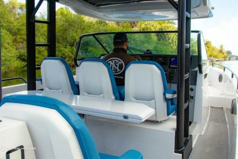 Slide: The Image of Axopar 37 Sun Top 2019 - 4039717