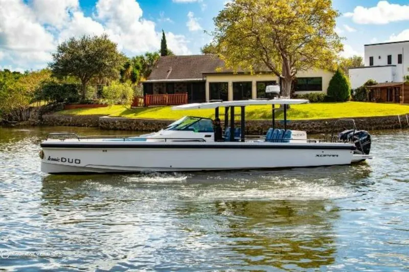 Slide: The Image of Axopar 37 Sun Top 2019 - 4039713