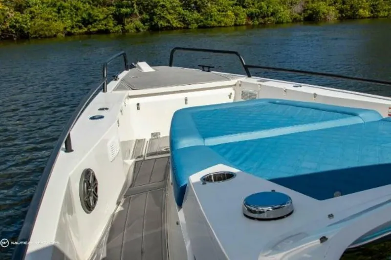 Slide: The Image of Axopar 37 Sun Top 2019 - 4039706