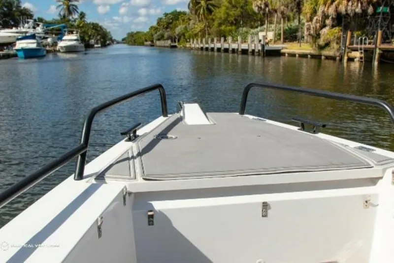 Slide: The Image of Axopar 37 Sun Top 2019 - 4039707