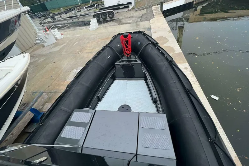 Slide: The Image of Zodiac Milpro Hurricane Custom 2014 - 4040118