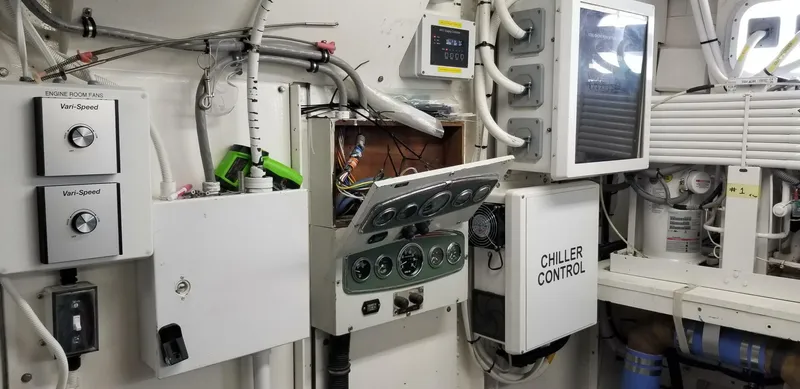 Slide: The Image of Trumpy Raised Pilot House 1947 - 4041158