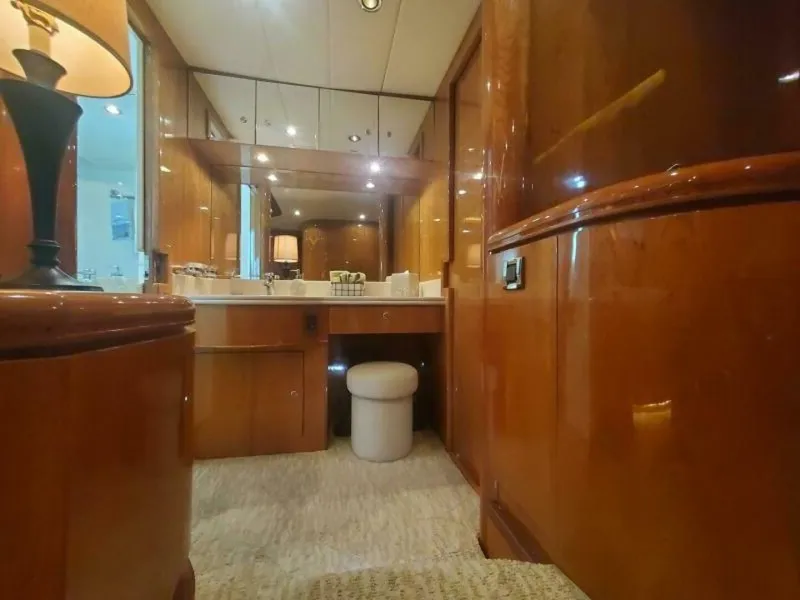 Slide: The Image of Horizon Cockpit Skylounge 2001 - 4042686