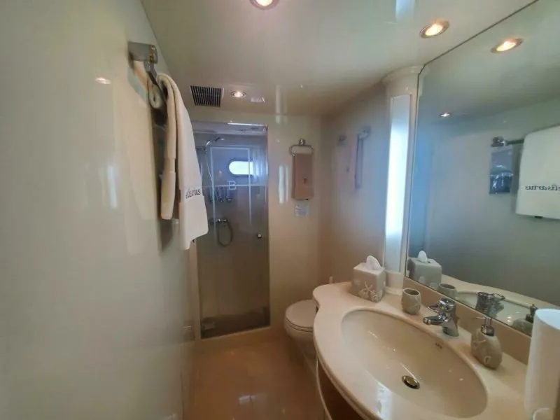 Slide: The Image of Horizon Cockpit Skylounge 2001 - 4042688