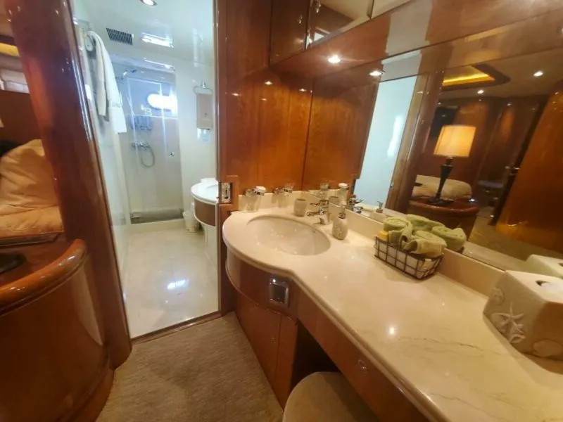 Slide: The Image of Horizon Cockpit Skylounge 2001 - 4042696