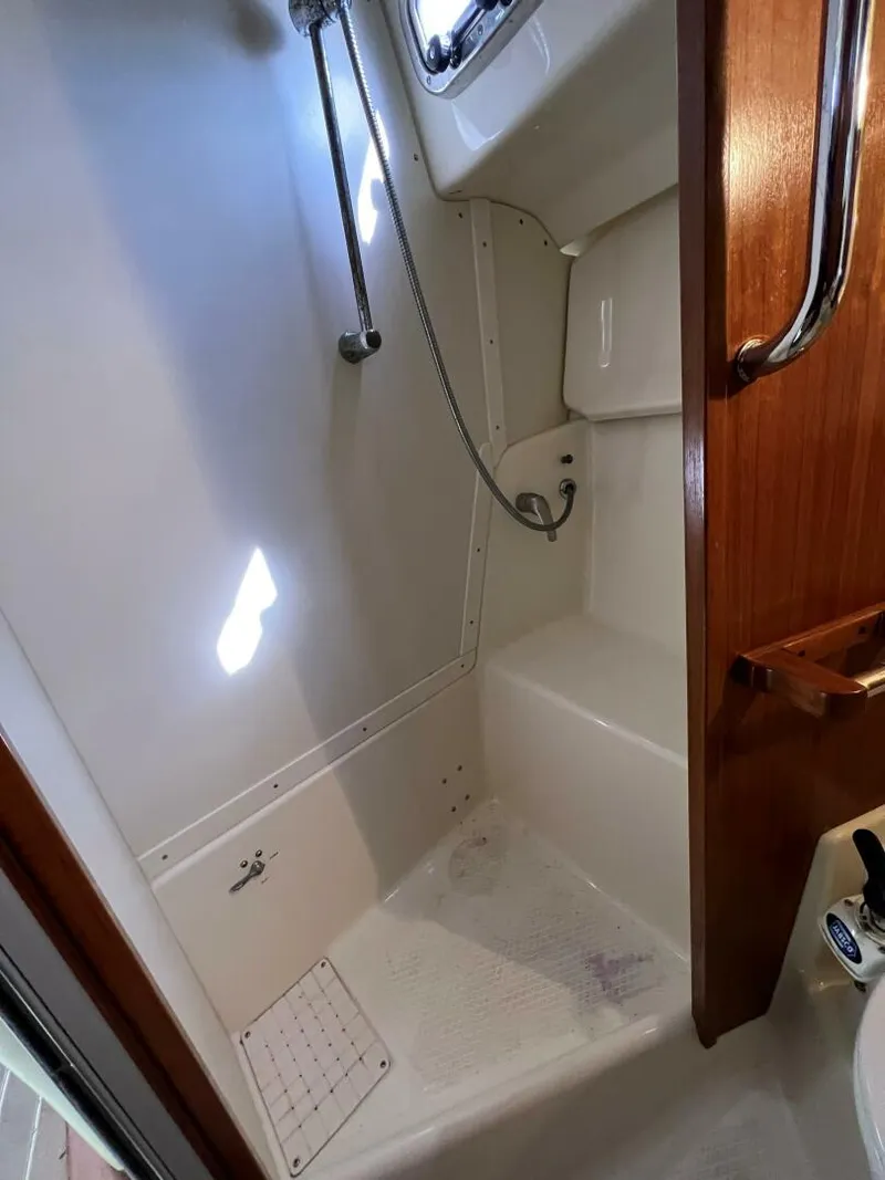 Slide: The Image of Seaward 32 2012 - 4262043