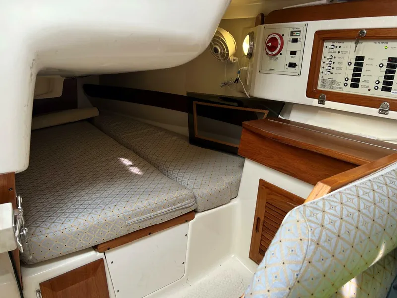 Slide: The Image of Seaward 32 2012 - 4262037