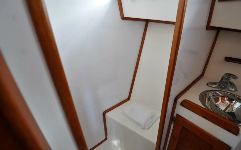 Slide: The Image of Wilbur 34   Kingfisher   Offered For Sale39 - 4042751