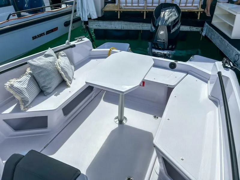 Slide: The Image of Axopar 25 Cross Top 2024 - 4186441