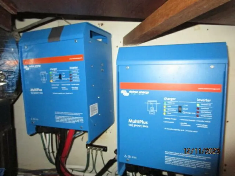 Slide: The Image of 72' DeFever inverters - 4045533