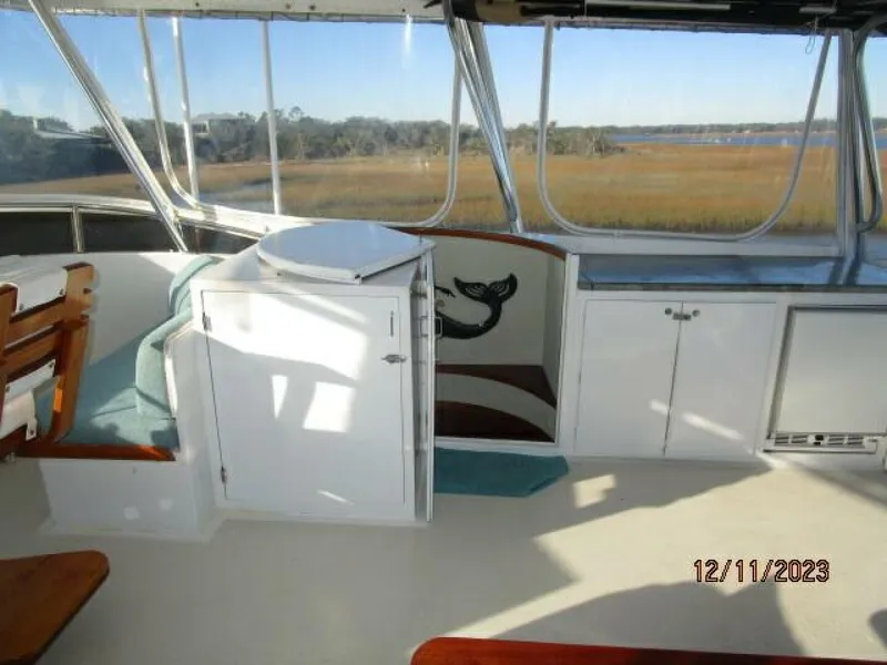Slide: The Image of 72' DeFever flybridge starboard - 4045518
