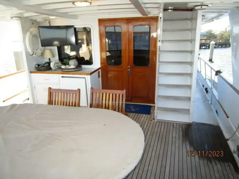 Slide: The Image of 72' DeFever aftdeck forward - 4045492