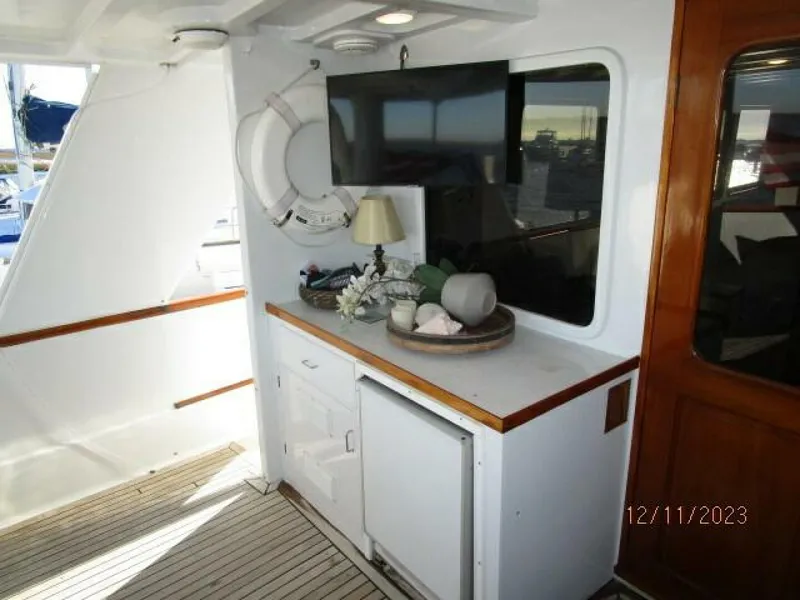 Slide: The Image of 72' DeFever aftdeck bar - 4045488