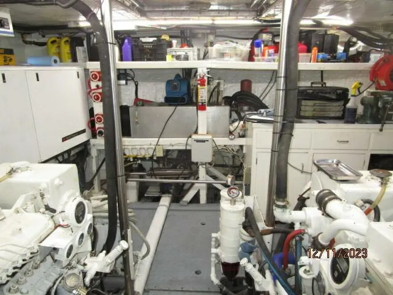 Slide: The Image of 72' DeFever engine room aft - 4045503