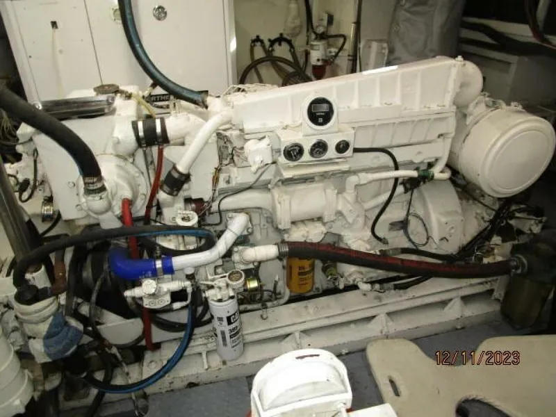 Slide: The Image of 72' DeFever port main engine - 4045564