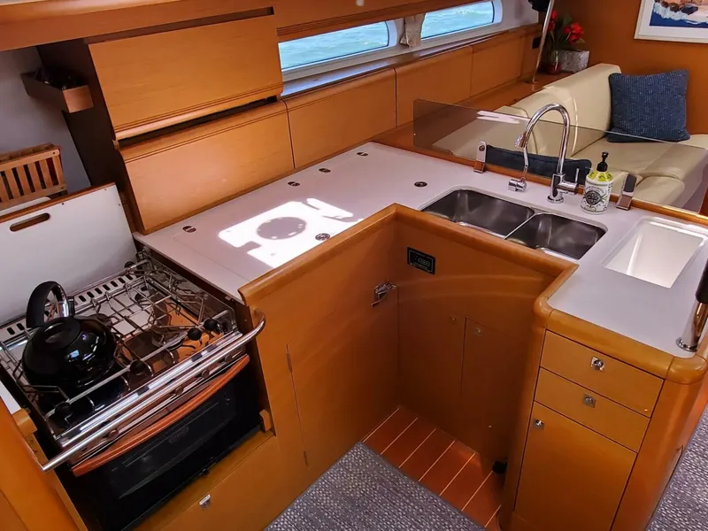 Slide: The Image of Jeanneau 53 2012 - 4045695