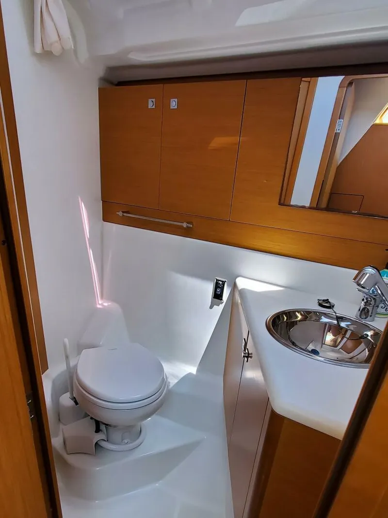 Slide: The Image of Jeanneau 53 2012 - 4045707