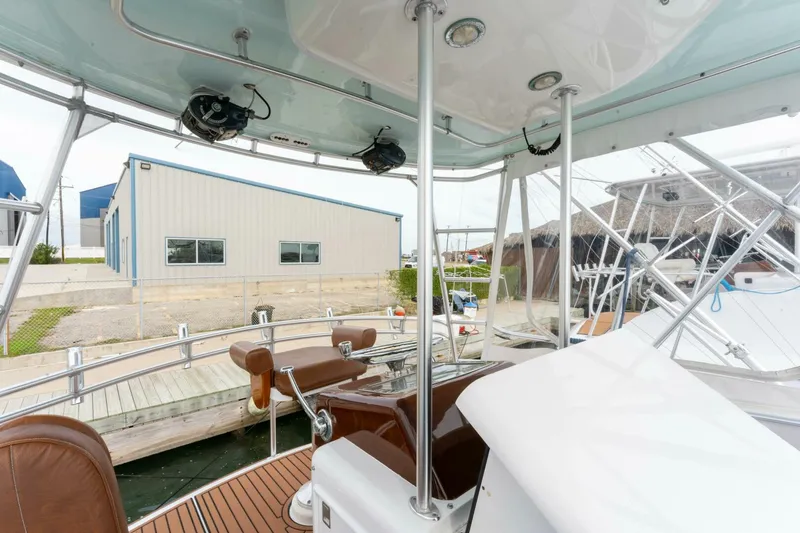 Slide: The Image of 1984 Scarborough 41 Convertible Natural - 4046944