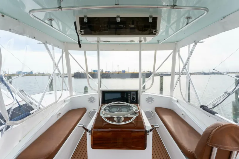 Slide: The Image of 1984 Scarborough 41 Convertible Natural - 4046942