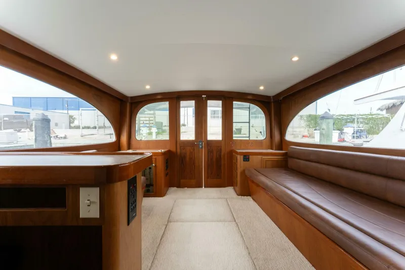 Slide: The Image of 1984 Scarborough 41 Convertible Natural - 4046928