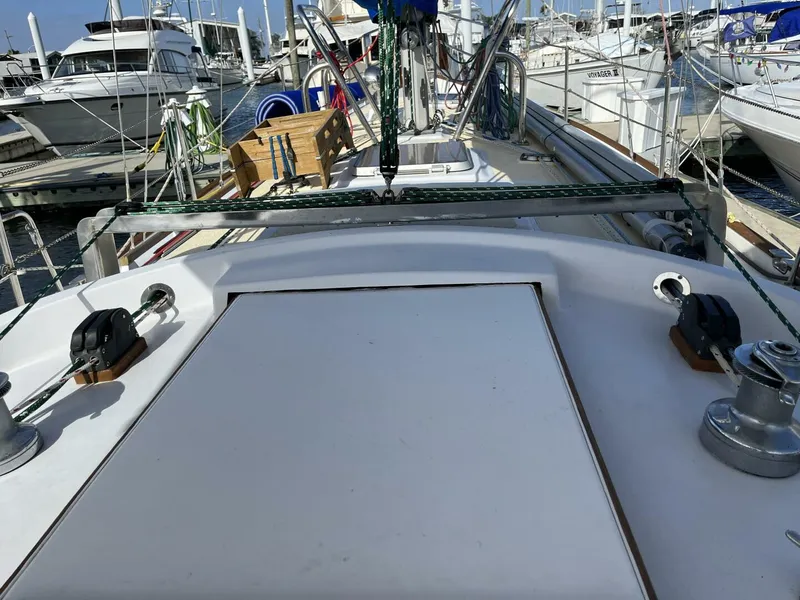 Slide: The Image of 1986 Slocum 37 Comp hatch - 4052538