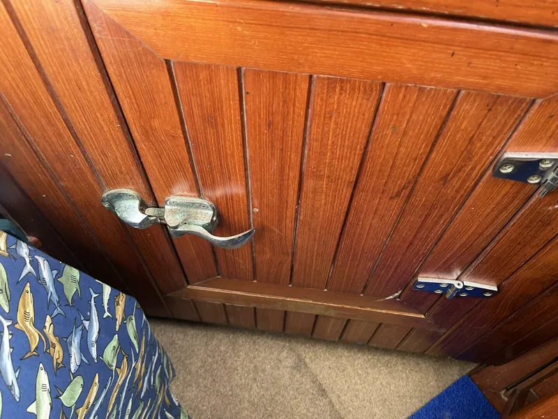 Slide: The Image of 1986 Slocum 37 Front loading Refrig - 4052568