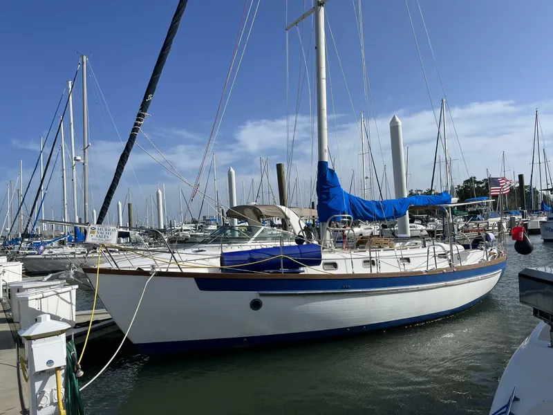 Slide: The Image of 1986 Slocum 37 Profile - 4052570