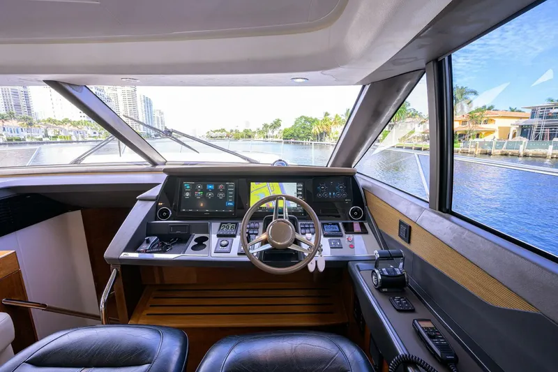 Slide: The Image of Princess V60 Haute Vie - Lower Helm 2020 Princess V60 Haute Vie - 4050935