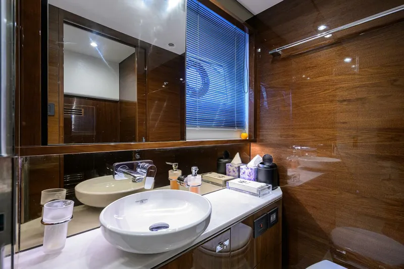 Slide: The Image of Princess V60 Haute Vie - Master Head 2020 Princess V60 Haute Vie - 4050960