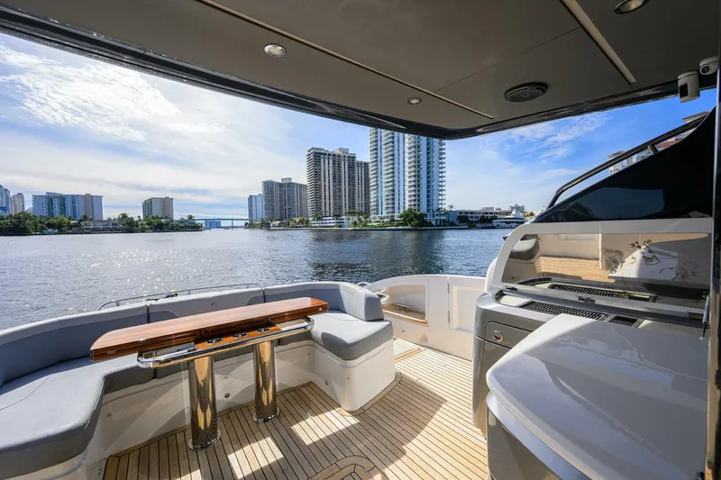 Slide: The Image of Princess V60 Haute Vie - Cockpit 2020 Princess V60 Haute Vie - 4050984