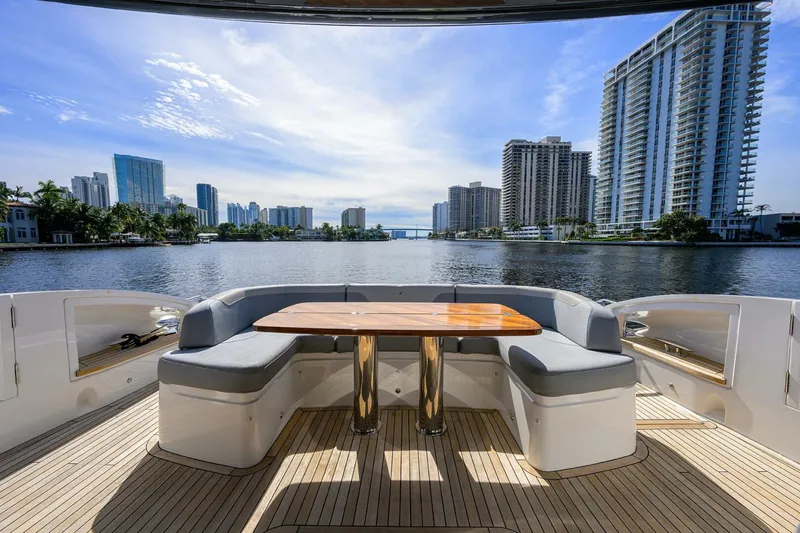 Slide: The Image of Princess V60 Haute Vie - Cockpit 2020 Princess V60 Haute Vie - 4050991