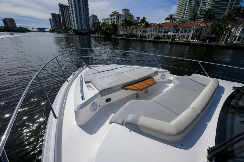 Slide: The Image of Princess V60 Haute Vie - Bow 2020 Princess V60 Haute Vie - 4051052