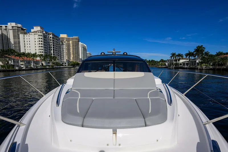 Slide: The Image of Princess V60 Haute Vie - Bow 2020 Princess V60 Haute Vie - 4051059